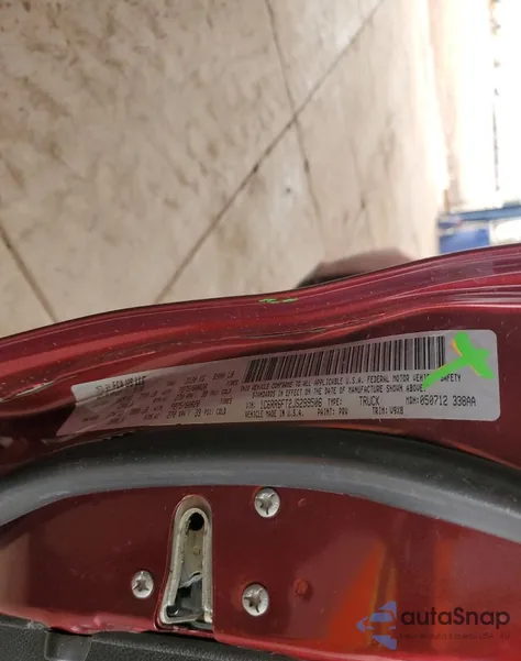 2018 Ram 1500 St from USA, damaged, VIN 1C6RR6FT2JS299506